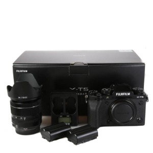 Fujifilm X-T5 + XF 18-55mm f2.8-4 R LM OIS Black SET